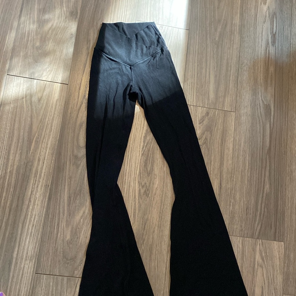Aerie crossover flare leggings